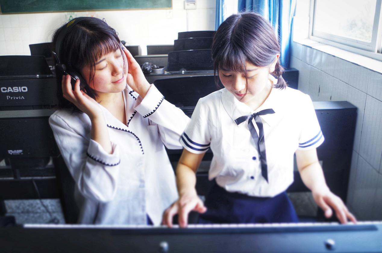 钢琴01.jpg