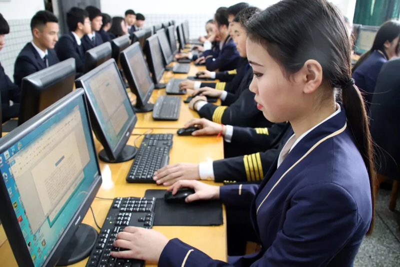 计算机课堂教学.jpg
