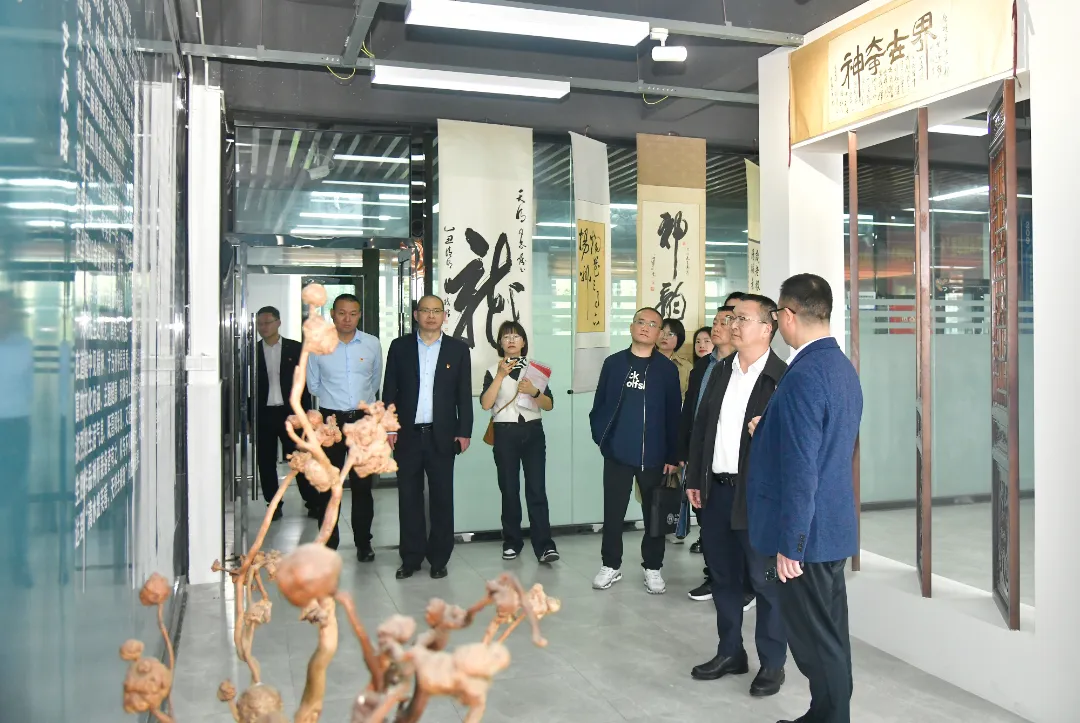 根雕艺术馆.JPG