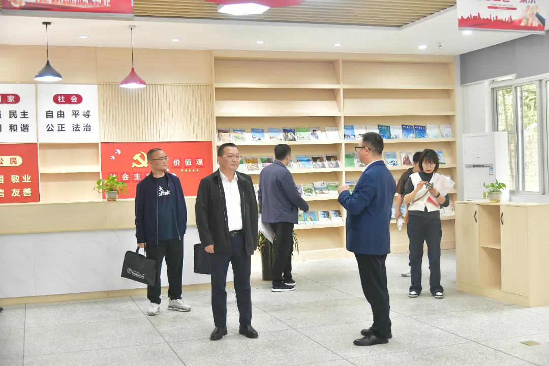 通信书屋.JPG